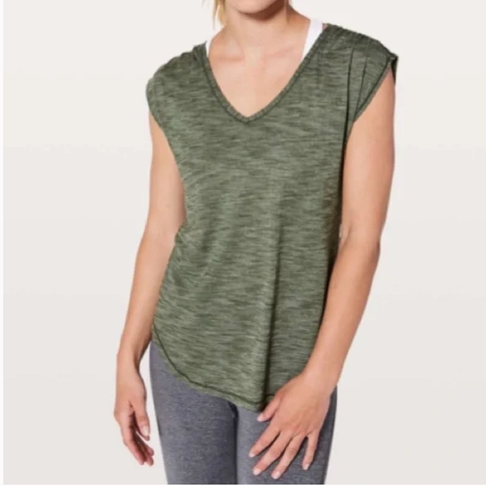 Lululemon Sweat Times Short Sleeve Tee in Heathered Barracks Green